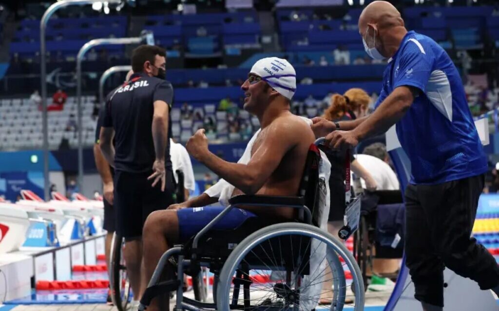 Iyad Shalabi of Israel after winning gold (Photo: Reuters)