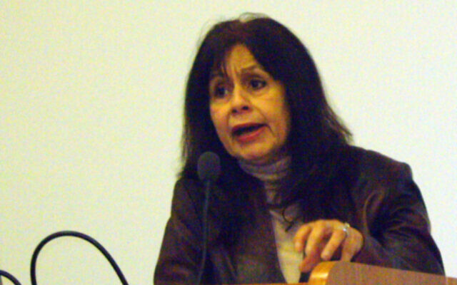 Dr. Ghada Karmi taken with her permission during a lecture in Manchester University, UK. Feb 2008 (Wikipedia/Author	وسام زقوت/CC BY-SA 3.0)