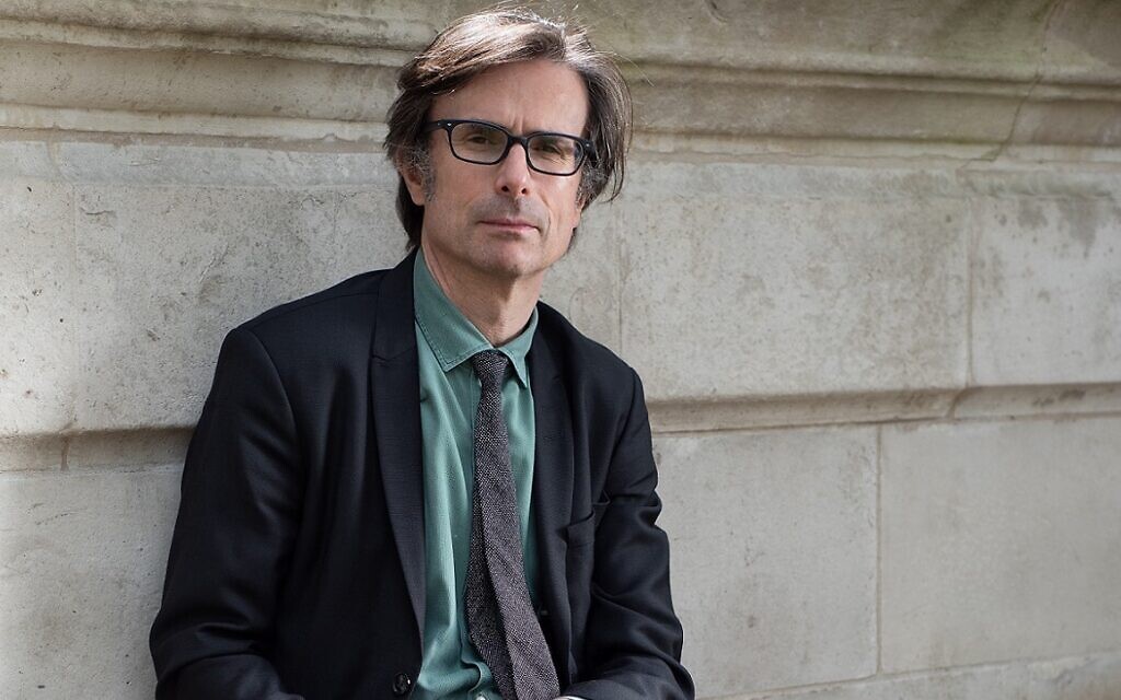 Political journalist Robert Peston