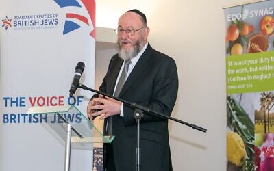 Chief Rabbi Mirvis speaking at the 'Carbon Zero' event