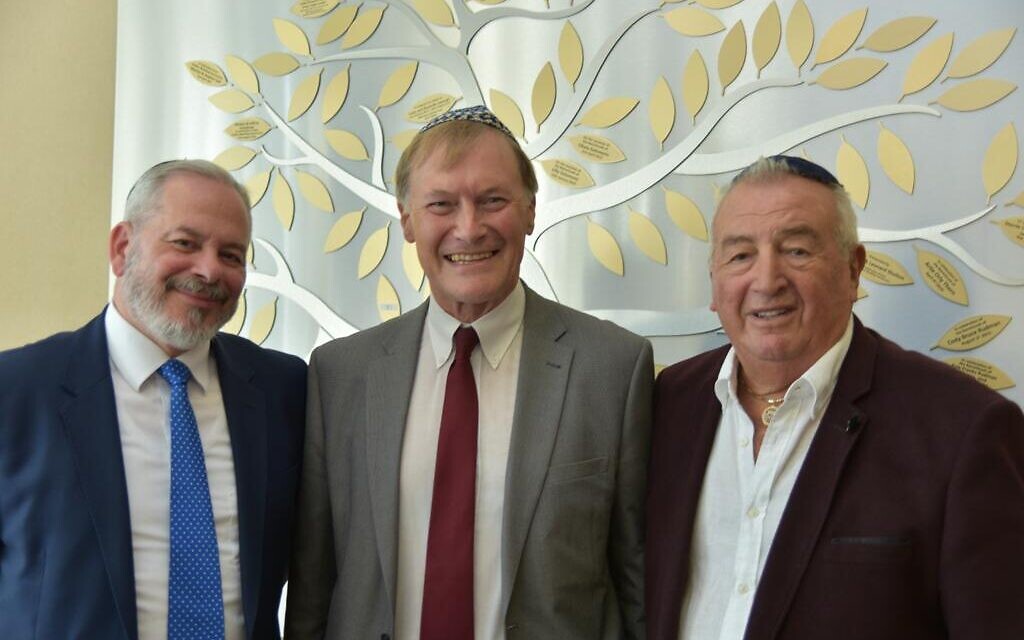 On the right our Rabbi Hyman on the left our President Michael Nelkin.  Sir David attended our function for the POP-IN  held monthly for our senior citizens.
