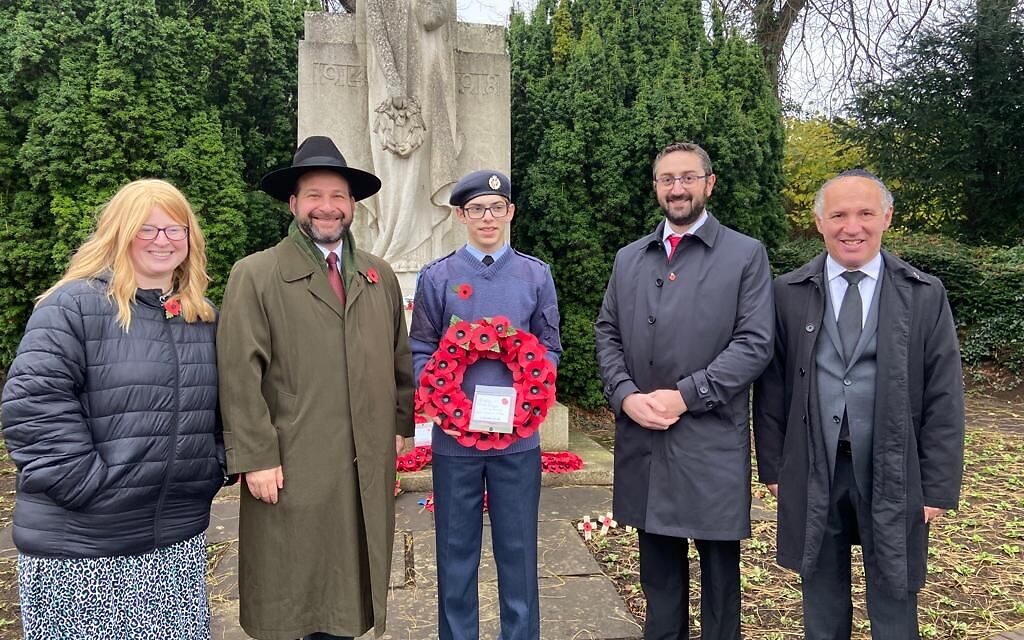 Rabbi Elchonon Feldman at Bushey's Remembrance Sunday ceremony Rabbi Elchonon Feldman at Bushey's Remembrance Sunday ceremony