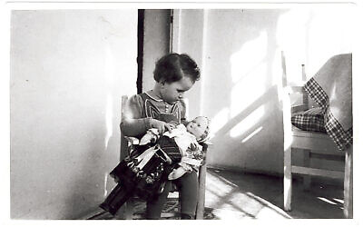 Daisy Leier with her doll Tonicksa