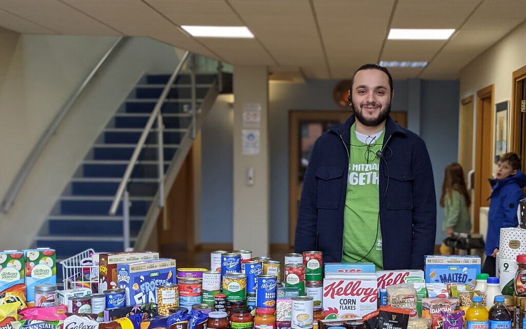 Food Collection with SAMS member Harry Sassoon Food Collection with SAMS member Harry Sassoon