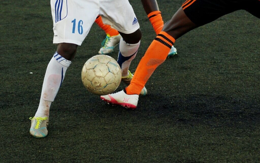 Football (Photo by Jannik Skorna on Unsplash)
