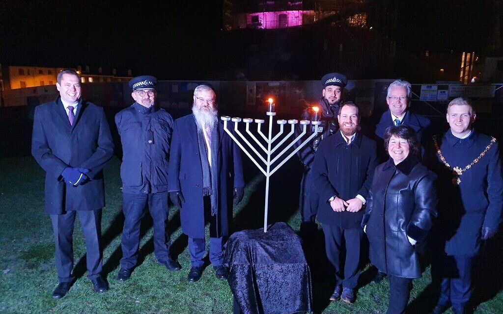 (From left to right)  Superintendent Matt Walker,  Superintendent Mark Khan  Rabbi Walker,  PC Arfan Rahouf,  Moshe Rothstein from GMP , Undersheriff of York  Lilian Coulson, Chair of the York Liberal Jewish Community  Sheriff of York