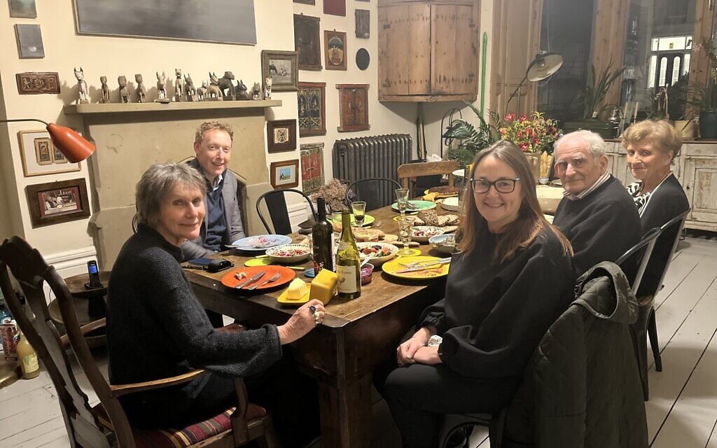 Nicola Stow, Doris Rau, Ruth and Daniel Rosenfelder, with Michael Newman of AJR (second left)