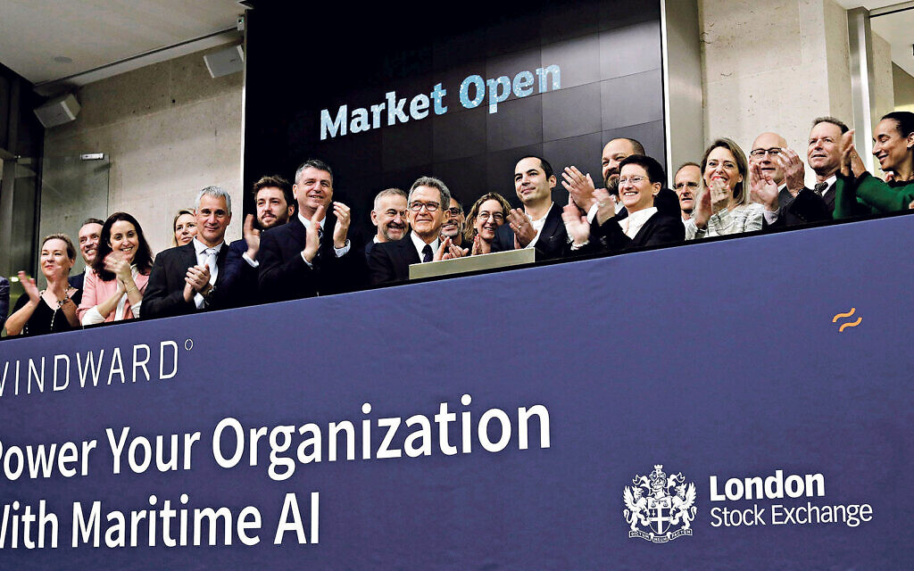 Windward CEO Ami Daniel and chairman Lord Browne opens the LSE on day of IPO