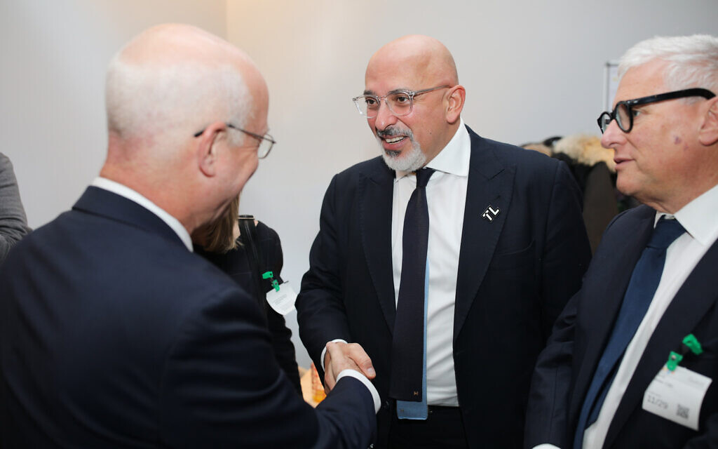 L to R - TAU President Ariel Porat, Rt Hon Nadhim Zahawi MP, TAU Trust Chair David Meller (photographer: Yoav Picherski)