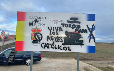 A sign in Castilla Mota de Judios was defaced with graffiti restoring the town's name from 1627 to 2015, which translates to Fort Kill the Jews. (Courtesy Lorenzo Gutierrez) via JTA
