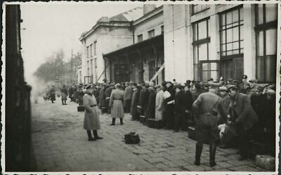Andrzej Czestochowa, Poland, Deportation of Jews from the ghetto, 1942