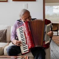 Ichak Kalderon Adizes: takes after his father. Here is Dr Adizes playing the accordion at his house in Guadalajara, México in 2019.