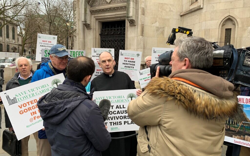 Protesters outside the Royal Courts of Justice in central London ahead of a hearing regarding the UK Holocaust Memorial.  Issue date: Tuesday February 22, 2022. (Jewish News)