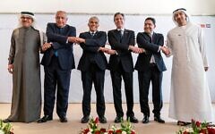 Bahrain's Foreign Minister Abdullatif bin Rashid al-Zayani, Egypt's Foreign Minister Sameh Shoukry, Israel's Foreign Minister Yair Lapid, U.S. Secretary of State Antony Blinken, Morocco's Foreign Minister Nasser Bourita and United Arab Emirates' Foreign Minister Sheikh Abdullah bin Zayed Al Nahyan pose for a photograph during the Negev Summit in Sde Boker on Monday (Photo: Jacquelyn Martin/Pool via Reuters) Bahrain's Foreign Minister Abdullatif bin Rashid al-Zayani, Egypt's Foreign Minister Sameh Shoukry, Israel's Foreign Minister Yair Lapid, U.S. Secretary of State Antony Blinken, Morocco's Foreign Minister Nasser Bourita and United Arab Emirates' Foreign Minister Sheikh Abdullah bin Zayed Al Nahyan pose for a photograph during the Negev Summit in Sde Boker on Monday (Photo: Jacquelyn Martin/Pool via Reuters)