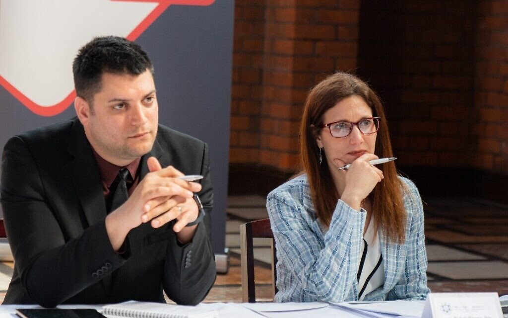 Israeli journalist Elad Simchayoff and Raheli Baratz-Rix from the World Zionist Organisation, which hosted the event (Photo: MART Photography-Tammy Shefler Kazhdan_