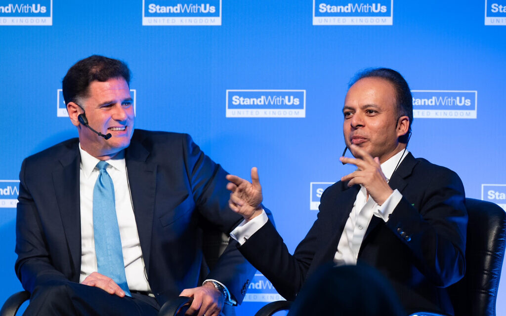Former Israeli ambassador to the US Ron Dermer (left) and political commentator and author Ed Husain at the StandWithUS UK event at St John's Wood Synagogue, 27 March, 2020