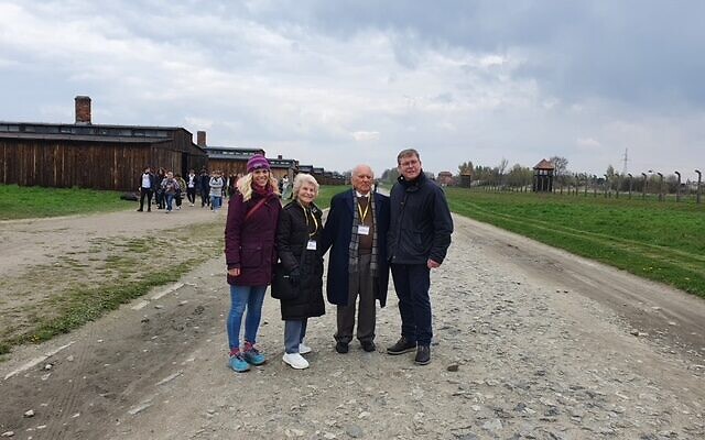 Miriam Cates MP and Peter Gibson MP with Auschwitz survivor Arek Hersh MBE and his wife Jean at Birkenau (Jewish News)