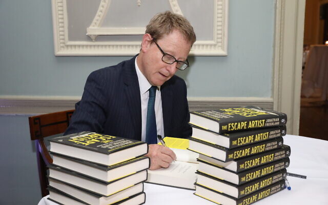 Jonathan Freedland signs copies of The Escape Artist, about Rudolf Vrbo