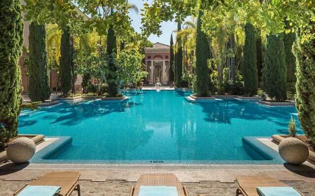 The swimming pool at Anantara Villa Padierna Palace