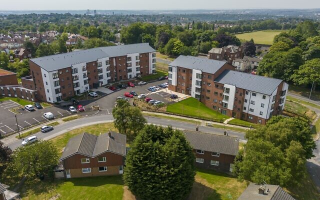 The new Queenshill Avenue site in the Moortown area comprises 85 new properties, including 51 sheltered housing apartments for those aged 55 and over, and another 34 general needs flats.