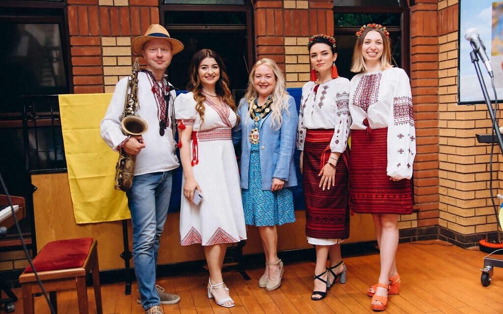 Richmond's Jewish community learned more about Ukrainian culture with music and poetry performed by refugees at a synagogue event last week