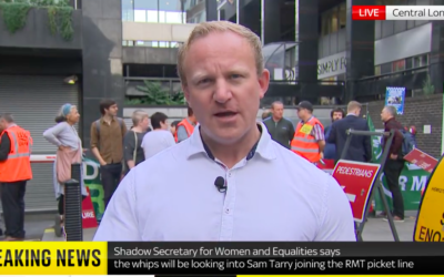 Sam Tarry appears on Sky News from picket line at Euston Station