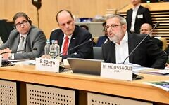 Shimon Cohen from Shechita UK addresses the EC conference