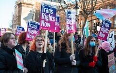 2MCF85G London, UK. 21 January, 2023. Trans rights activists attend a protest opposite Downing Street. The protest was organised by London Trans Pride following the UK government's decision to use Section 35 of the Scotland Act to block Scotland's Gender Recognition Reform Bill which would have made it easier for trans people to obtain a Gender Recognition Certificate (GRC) in Scotland. Credit: Mark Kerrison/Alamy Live News