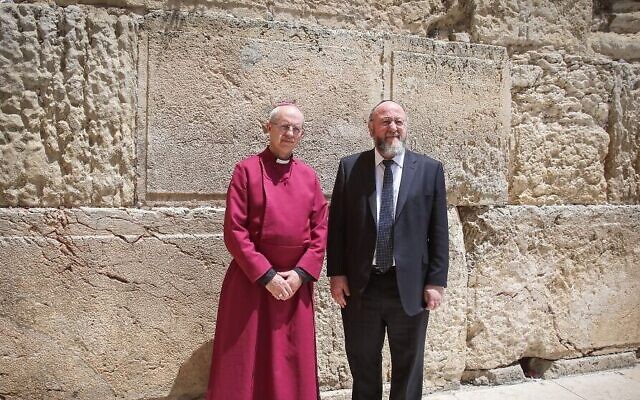Archbishop of Canterbury Justin Welby (left) with Chief Rabbi Ephraim Mirvis at the Western Wall