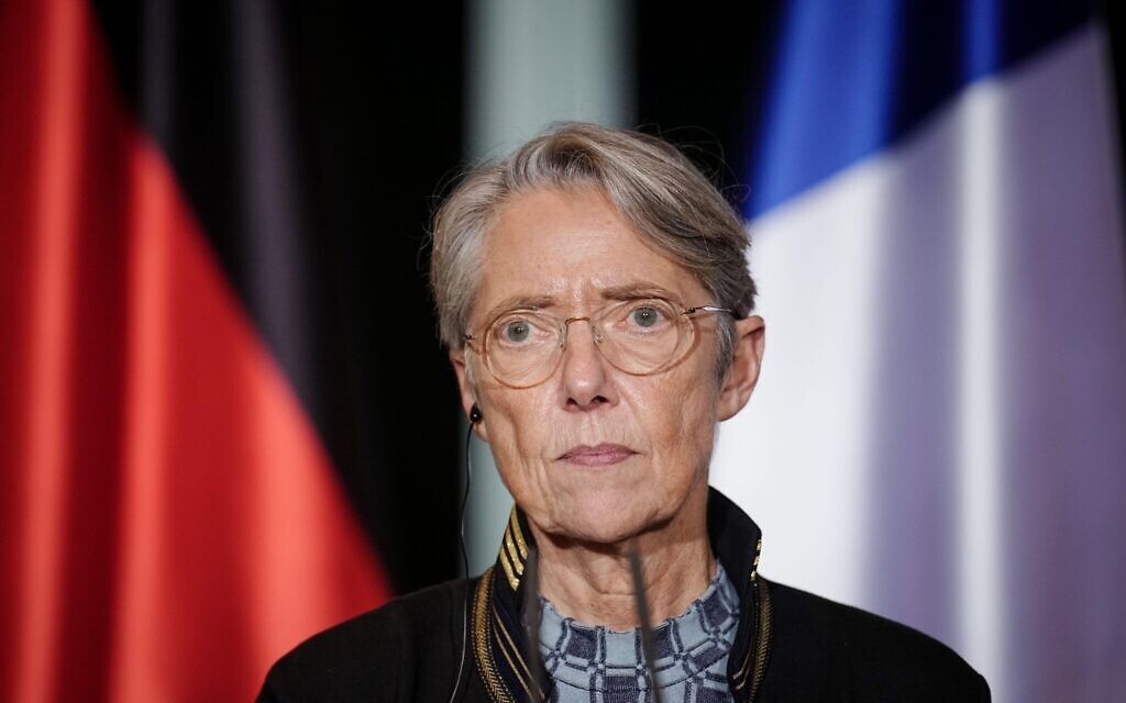Berlin, Germany. 25th Nov, 2022. Elisabeth Borne, Prime Minister of France, gives a press conference at the Chancellor's Office. Credit: Kay Nietfeld/dpa/Alamy Live News