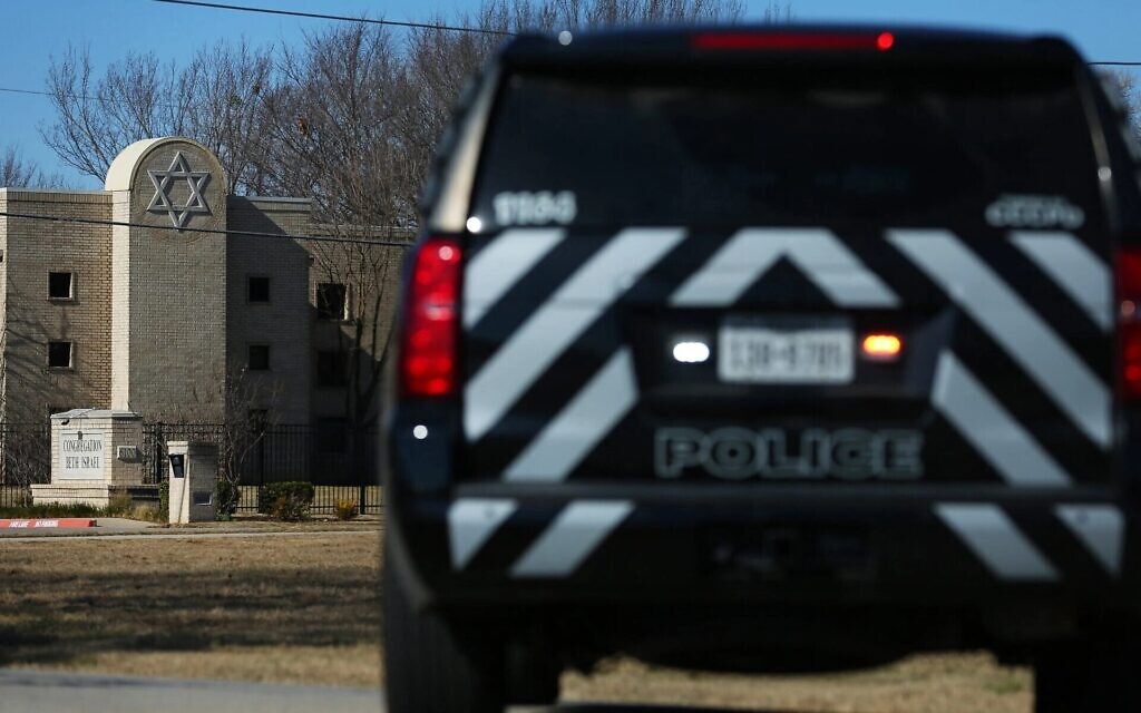 A police vehicle sits outside of the Congregation Beth Israel Synagogue in Colleyville, Texas, some 25 miles west of Dallas, Jan. 16, 2022. (Andy Jacobsohn/AFP via Getty Images)