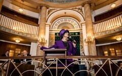 Rebbetzin Yemima Mizrahi from Jerusalem, addressing European rebbetzin in the Great Synagogue of Vienna. Twitter @europeanrabbis Rebbetzin Yemima Mizrahi from Jerusalem, addressing European rebbetzin in the Great Synagogue of Vienna. Twitter @europeanrabbis