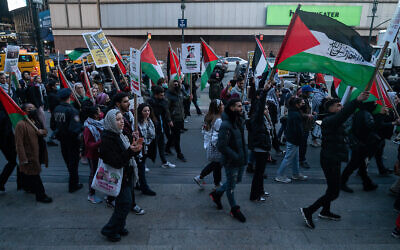 Pro-Palestinian, anti-Israel activists in New York City, March 30, 2022. (Luke Tress/Flash90)