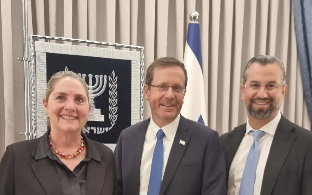Eitan Neishlos with Michal and Isaac Herzog (photo credit: Neishlos Foundation)