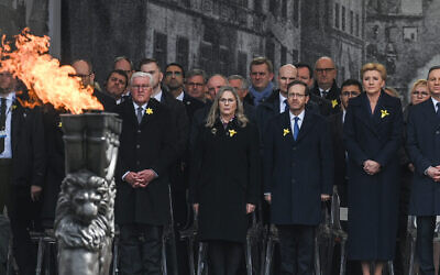 A few hundred politicians, Jewish leaders and others marked the 80th anniversary of the Warsaw Ghetto Uprising at the Ghetto Heroes Monument in Warsaw, April 19, 2023. (Artur Widak/Anadolu Agency via Getty Images)