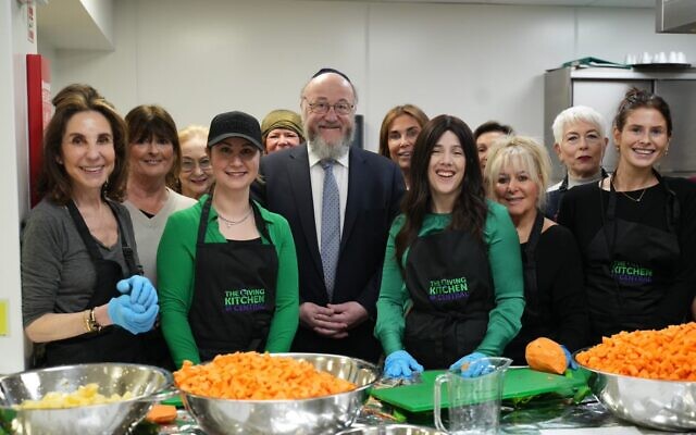 The Chief Rabbi with GIFT and Central Synagogue Kitchen volunteers