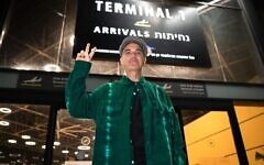 British pop star Robbie Williams arriving in Israel May 29, 2023 for his June 1 performance in Tel Aviv's Yarkon Park (Courtesy: PR) British pop star Robbie Williams arriving in Israel May 29, 2023 for his June 1 performance in Tel Aviv's Yarkon Park (Courtesy: PR)