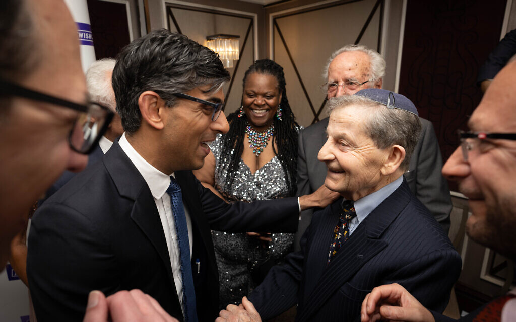 Prime Minister Rishi Sunak meeting Jewish Care client, Leon. (C) Blake Ezra Photography 2023