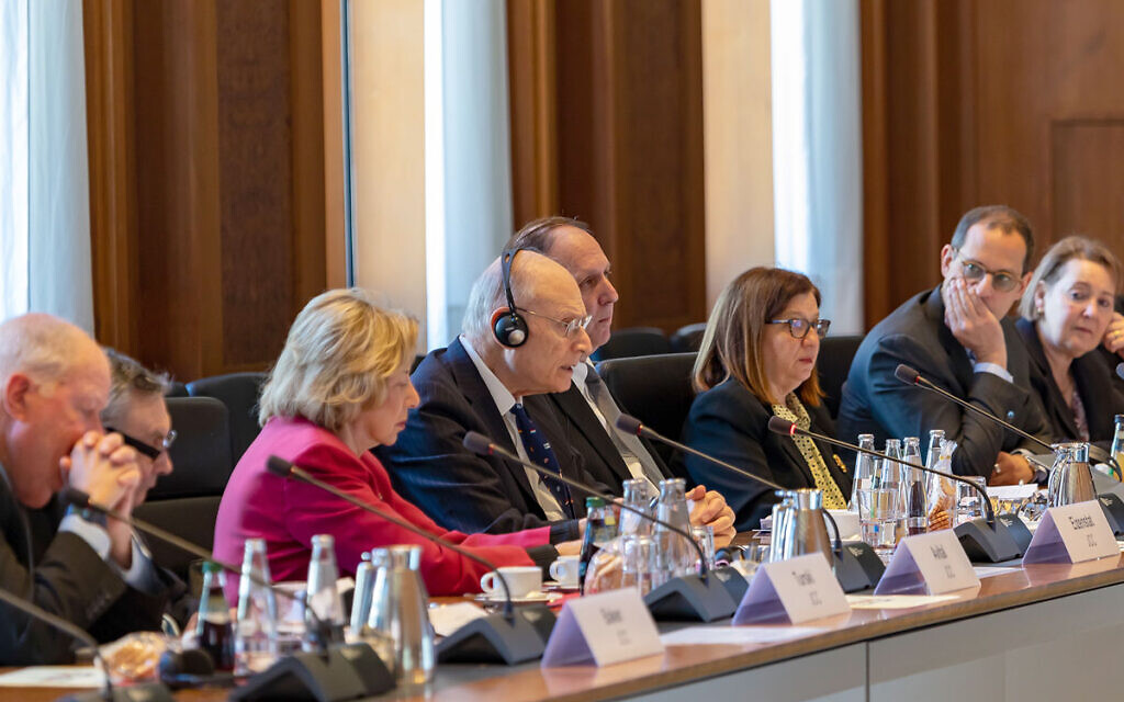 Claims Conference Delegation for negotiations with the German government. Credit: Claims Conference.