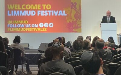 Chief Rabbi Ephraim Mirvis addressing Limmud conference, December 2022.