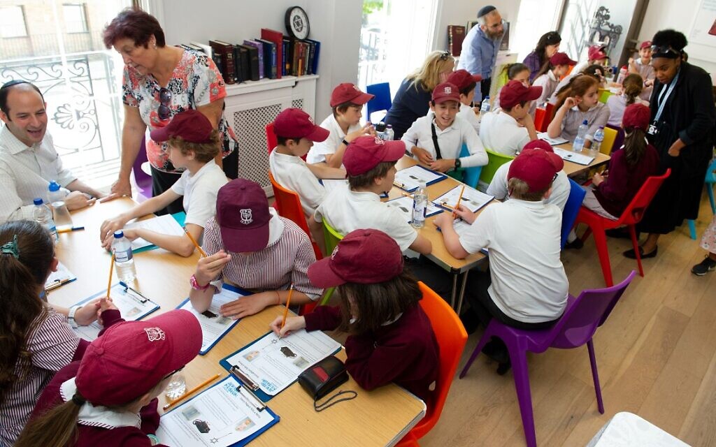 The museum, when open, has tens of thousands of visitors a year. A total of 11,000 school students, mostly non-Jewish, are shown around the collection annually.