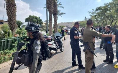 Israeli Police at the scene of the terror attack in Ma'ale Adumim. Credit: Israel Police.