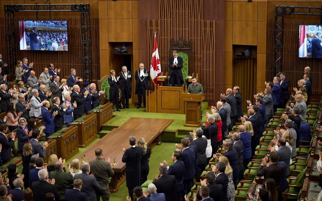 Ukrainian President Volodymyr Zelenskyy, receives a standing ovation after addressing the House of Commons on Parliament Hill, September 22, 2023 in Ottawa, Canada. Credit: Ukraine Presidency/Ukrainian Presidential Press Office/Alamy Live News