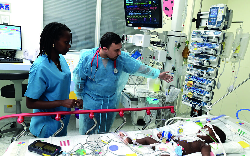 Dr Lise Mumporeze and Dr Mohammed training at Save A Child's Heart