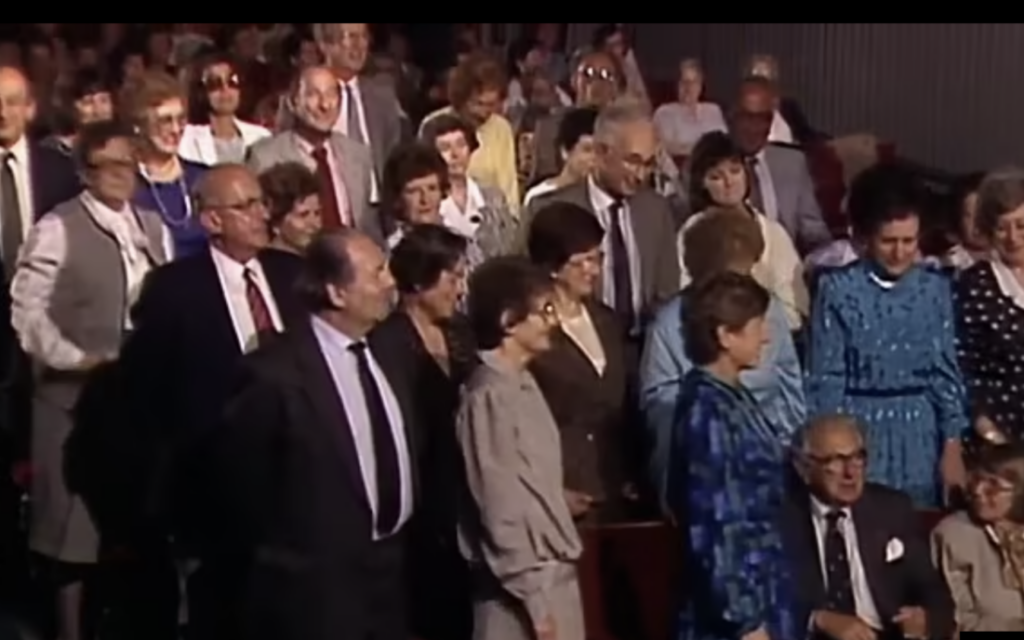 Sir Nicholas Winton surrounded by the children he rescued on That's Life!