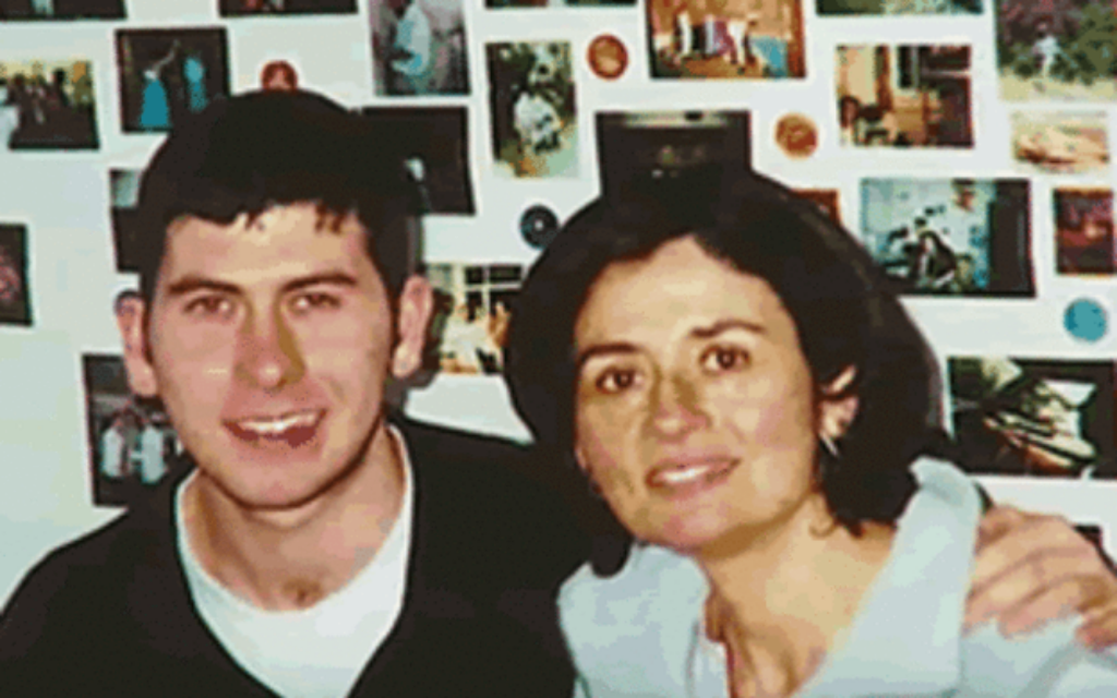 Yoni Jesner with his mother Marsha Gladstone, Credit Yoni Jesner Foundation.