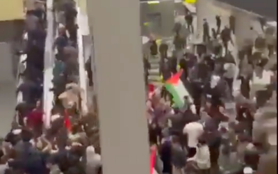 Mob storms Dagestan airport in search of Jewish passengers from Israel