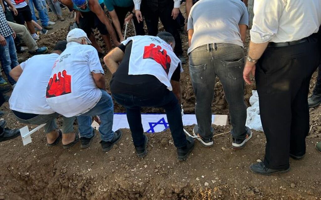 Lianne Sharabi was buried alongside her daughters, Noiya and Yahel. All were murdered in Kibbutz Be’eri. Pic: Itay Gross