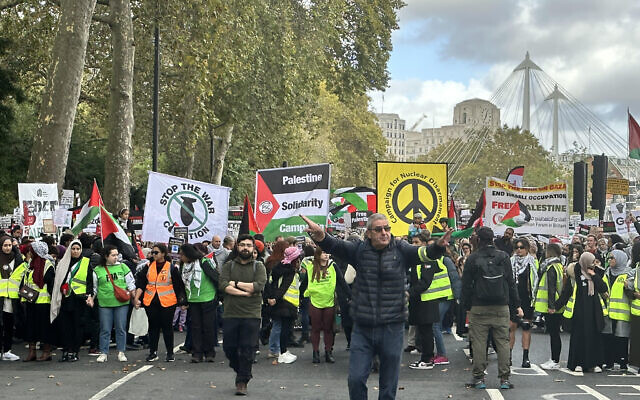 Oct 28th Palestine demo sets out from Victoria Embankment