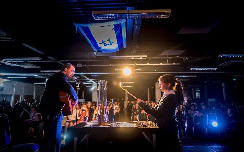 Let There Be Light - JFT Havdalah. Pic: Leivi Saltman.